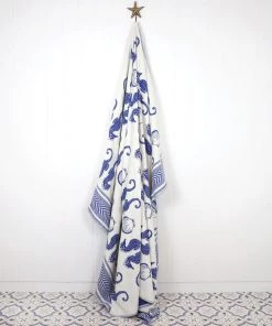John Spencer Reversible Seahorse Throw - Deep Blue & Ecru Homeware