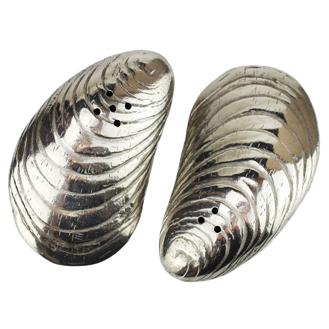 Detail Products Kitchen & Dining Pewter Mussel Shell Salt & Pepper Shakers 1 Detail Products Kitchen & Dining Pewter Mussel Shell Salt & Pepper Shakers