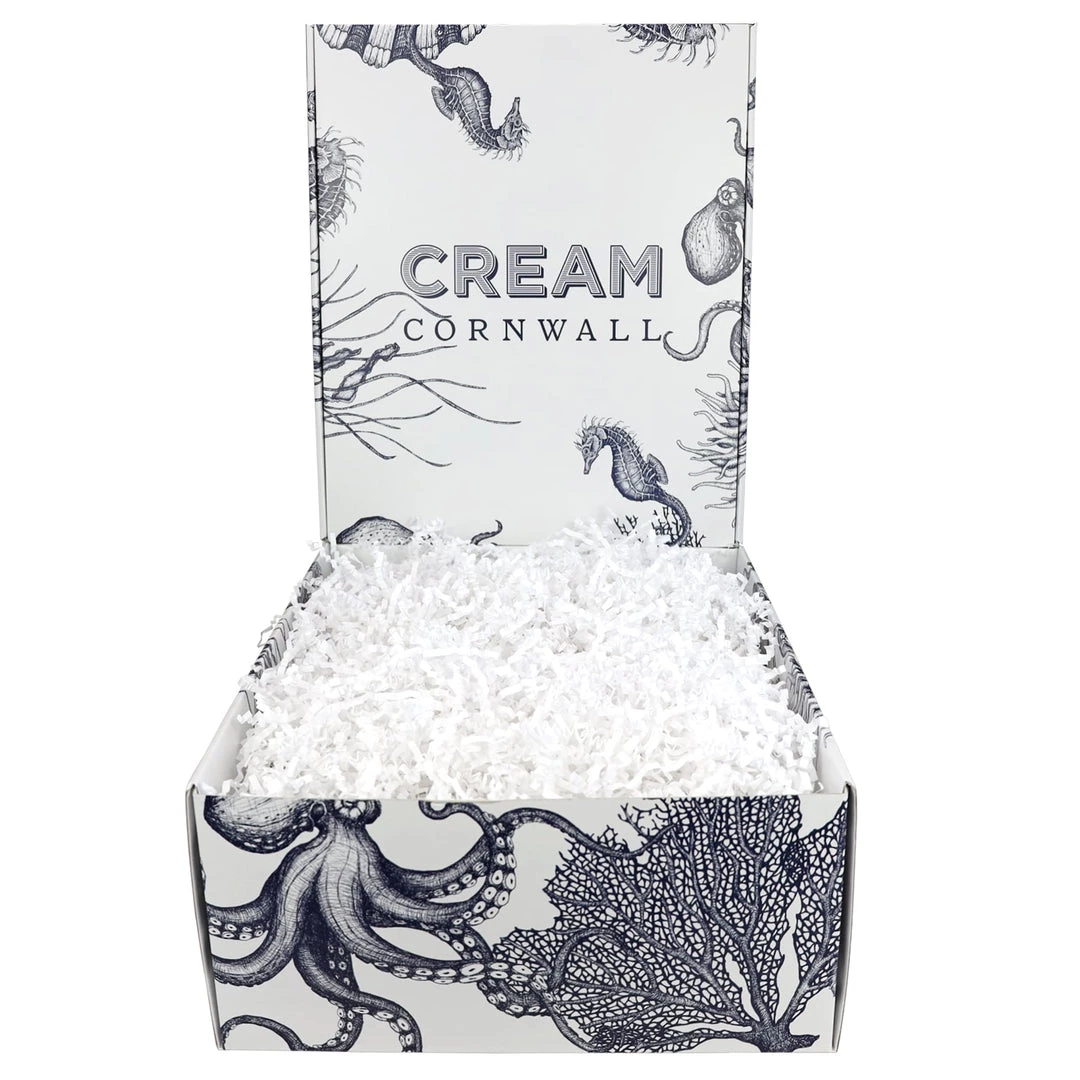 Cream Cornwall Luxury Gift Box - Large 1 Cream Cornwall Luxury Gift Box - Large