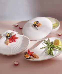 Edelweiss Large Ceramic Seashell Serving Bowl With Lid In White