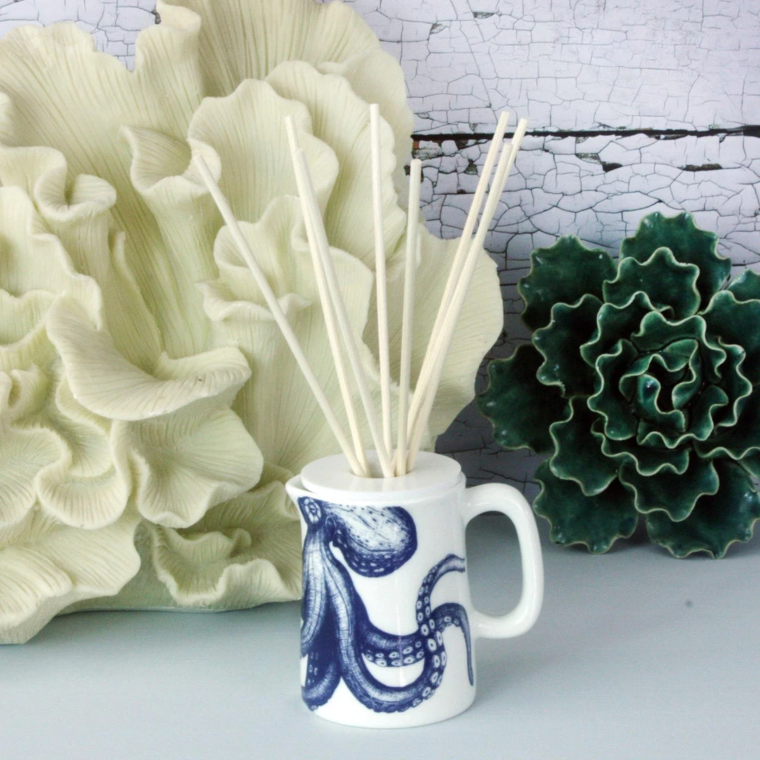 Fegg Hayes Storm Brewing Reed Diffuser 2 Fegg Hayes Storm Brewing Reed Diffuser