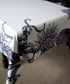 Magic Textiles Kitchen & Dining Tablecloth