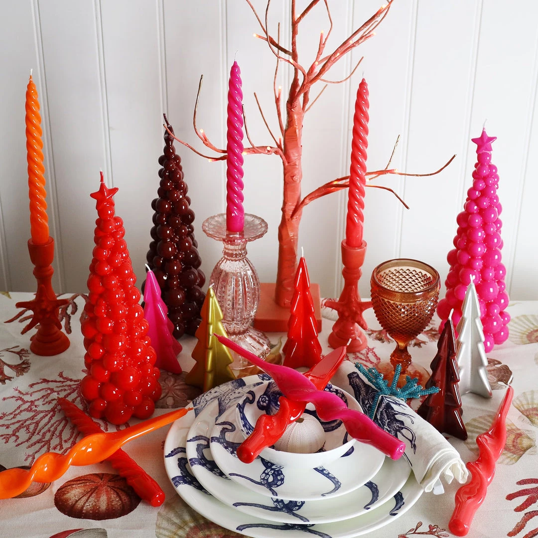 Graziani Twisted Lacquered Candle - Fuchsia 3 Graziani Twisted Lacquered Candle - Fuchsia